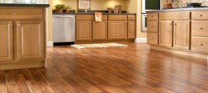 laminate-wood-flooring-in-kitchen